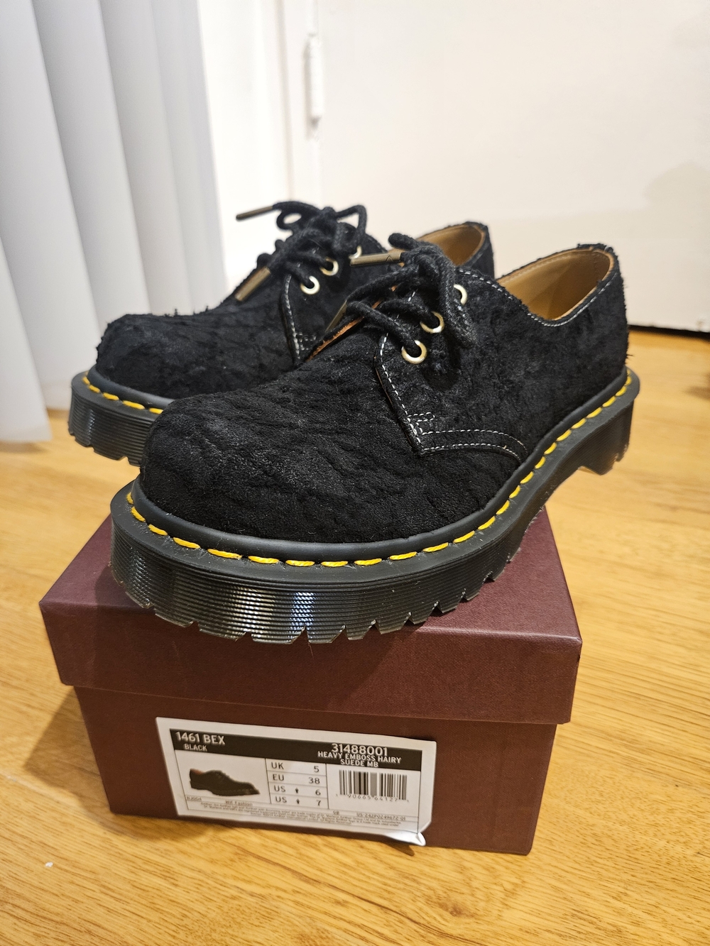 Dr. Martens 1461 Bex Black Heavy Emboss Hairy Suede Womens US 6 Like New